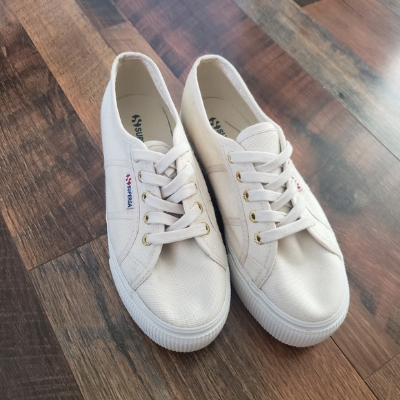 superga size 6